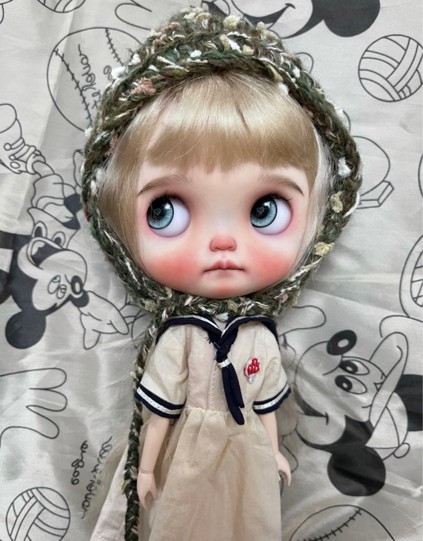 カスタムブライス 海外作家様 幼い 下唇を噛む かわいい 純粋 いい子