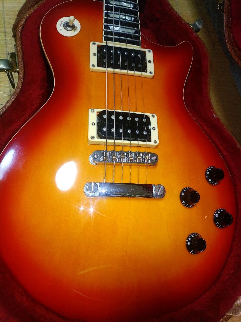 Les Paulタイプ サンバースト メーカー不明　ディープジョイント メーカー不明Les Paulタイプギターの修理｜Croquetteギター機材研究