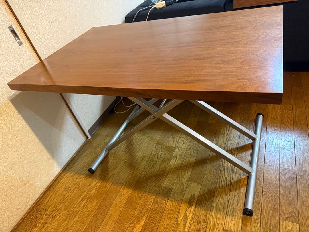引き取り限定　昇降テーブル 指一本で簡単操作！ダイニング家具「電動昇降テーブル」が期間限定