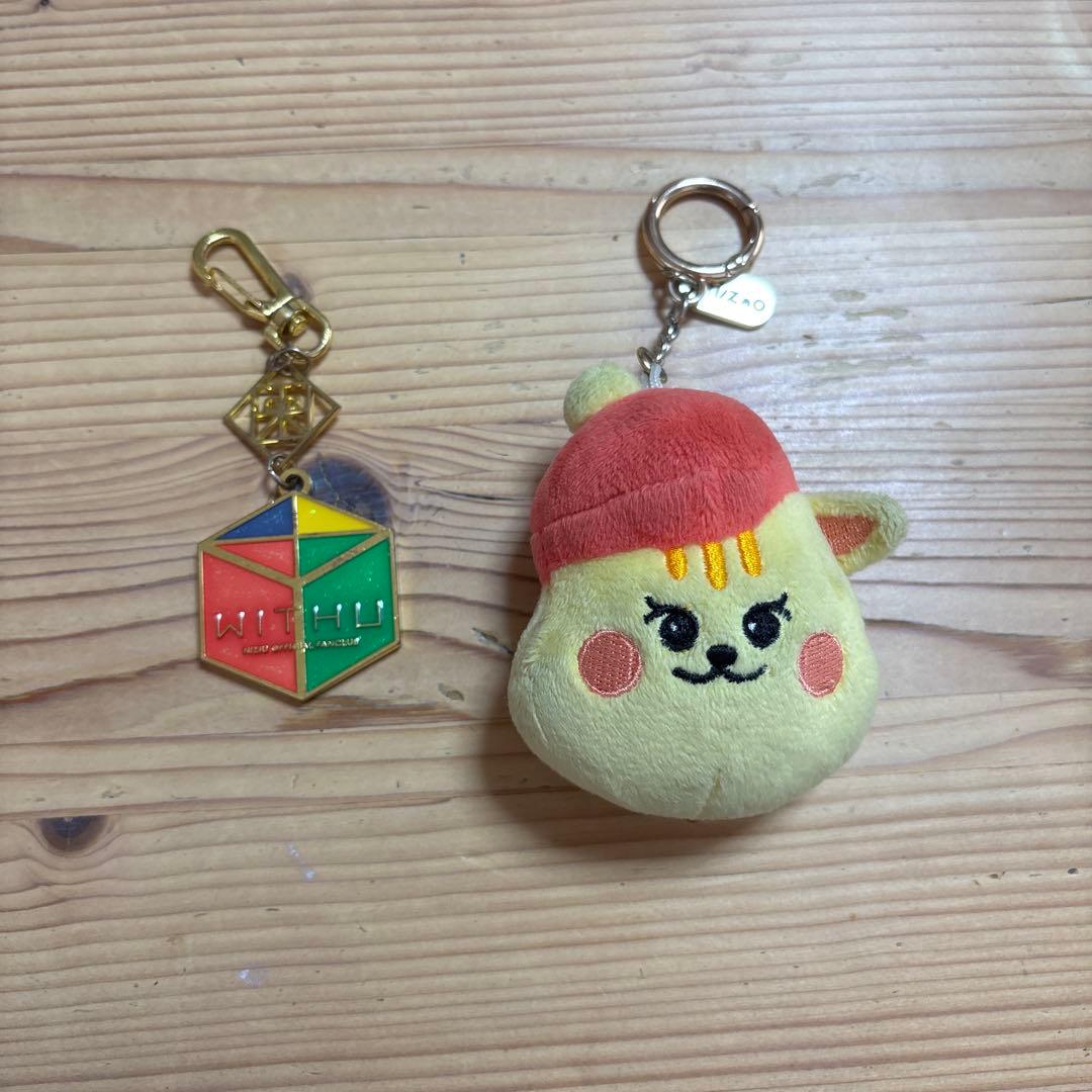 NiziU グッズ まとめ売り 引退品 - メルカリ