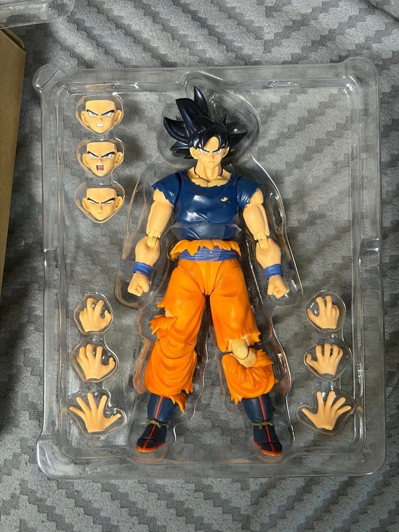 S.H.Figuarts 孫悟空 身勝手の極意“兆