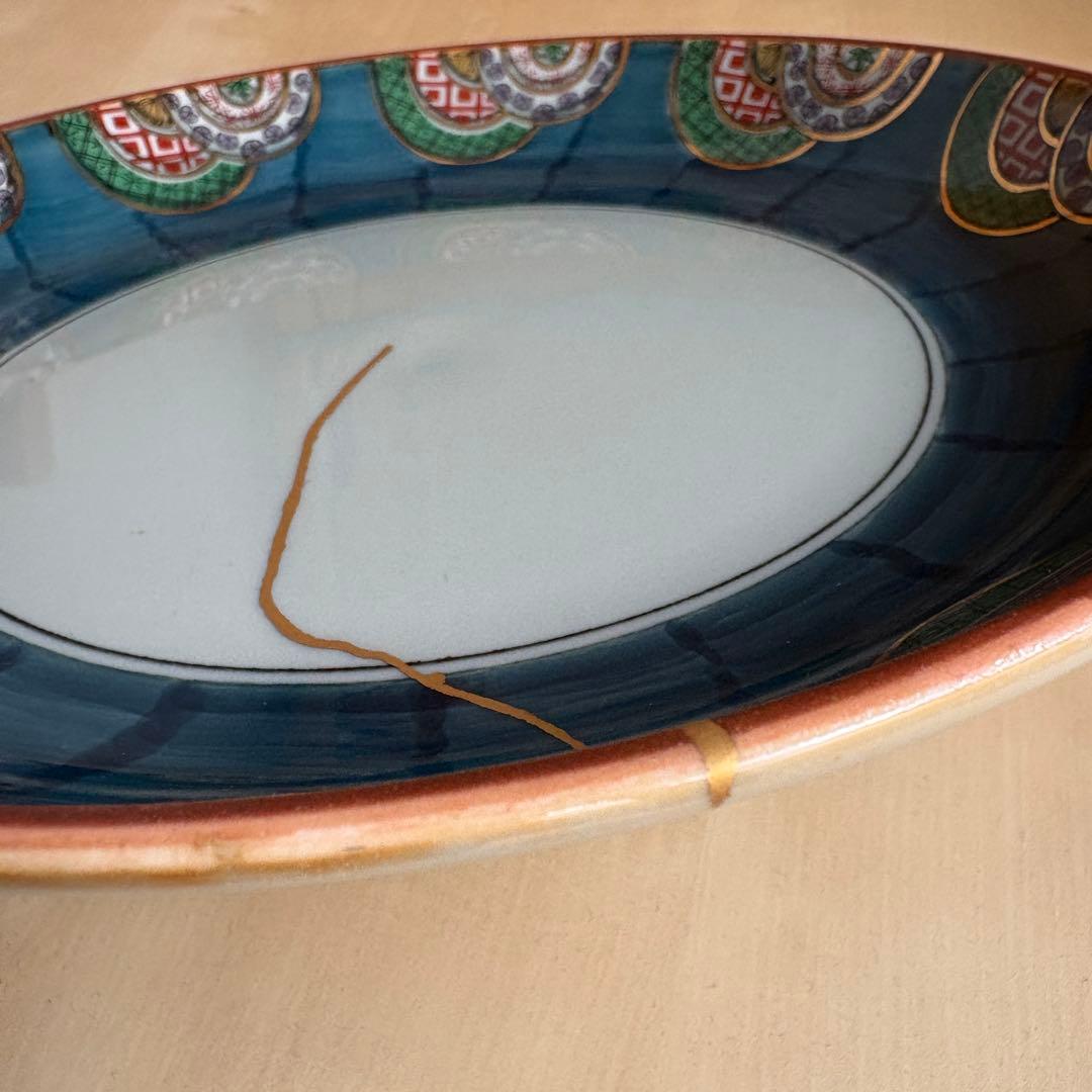 KINTSUGI 金継ぎ修復済 伝統金継ぎ 大皿 装飾的な青色皿 - メルカリ