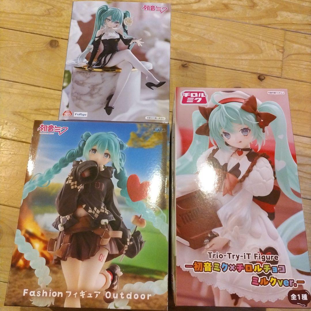 初音ミク フィギュア3点セット チロルチョコ outdoor 白薔薇 - メルカリ