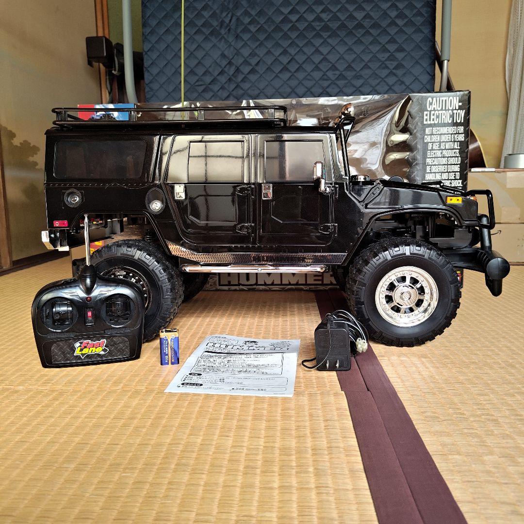 HUMMER ラジコンカー ブラック Amazon.co.jp: ラジコンカー ハマー 黒 HUMMER H2 ブラック KING OF