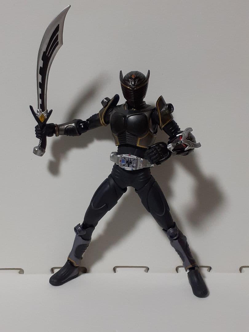 現状品]改造品S.H.Figuarts仮面ライダーリュウガ figmaオニキス - メルカリ