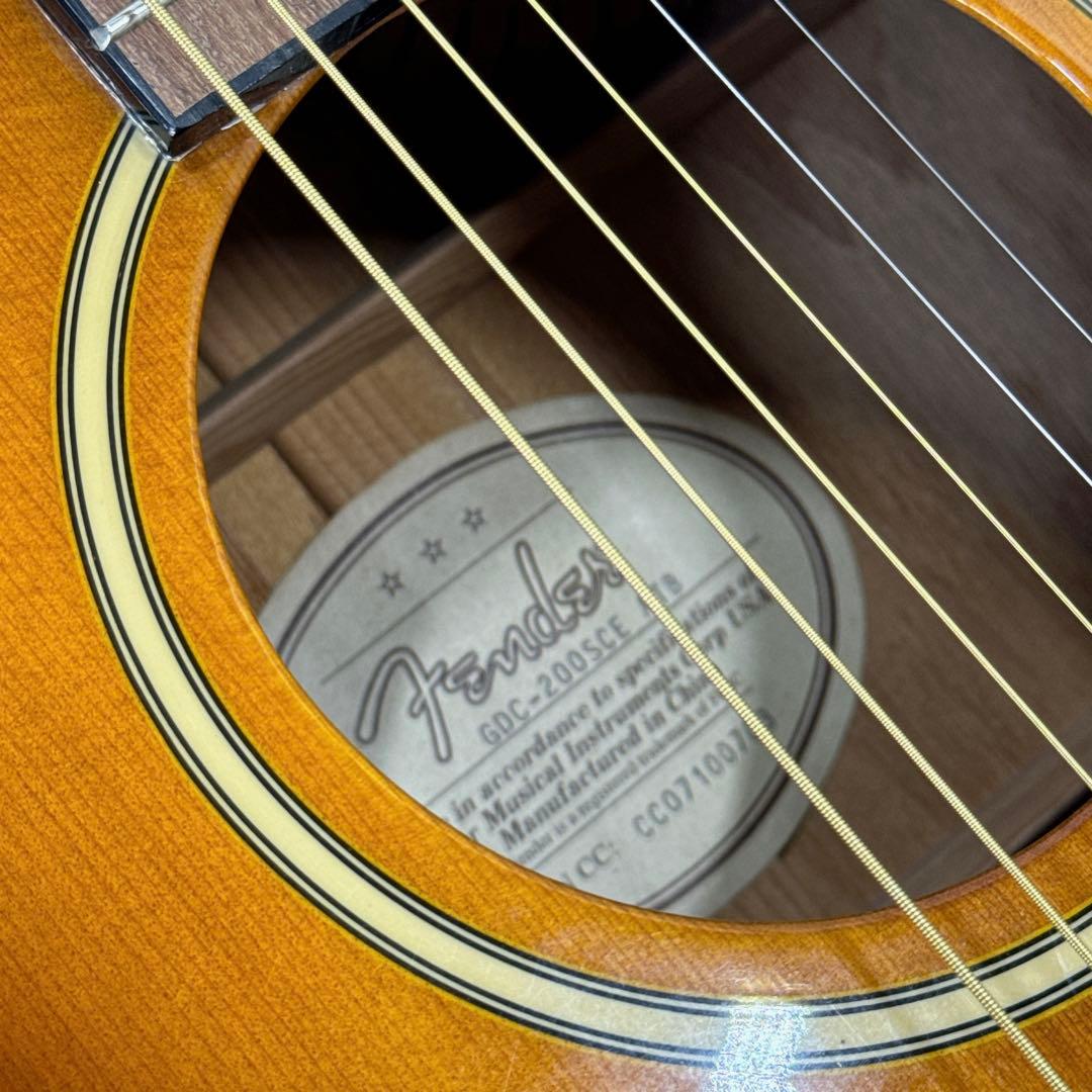 美品！FENDER GDC-200SCE トップ単板 エレアコ YUI使用モデル - メルカリ