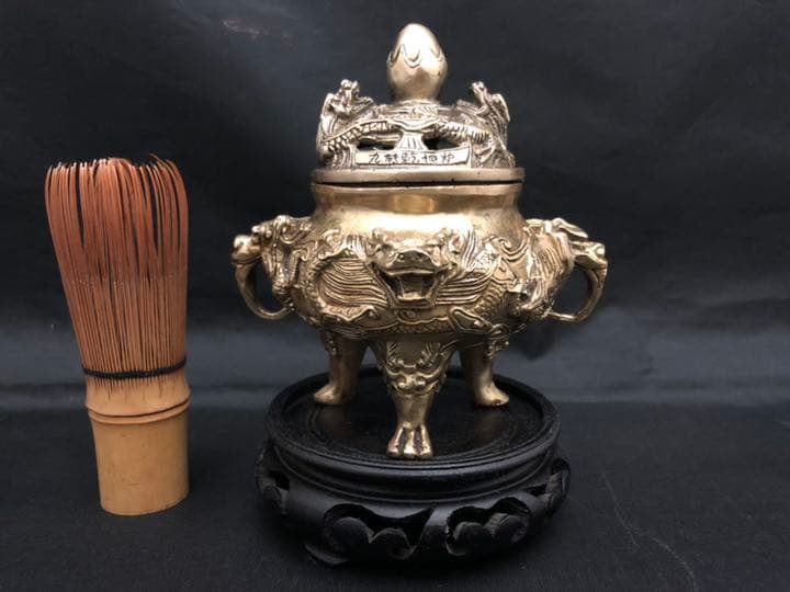 香炉 大明宣徳 黄銅 彫刻 置物 台座 開運 風水 骨董 古美術 アンティーク Amazon.co.jp: 香炉 大明宣徳 黄銅 彫刻 置物 台座 開運 風水 骨董 古