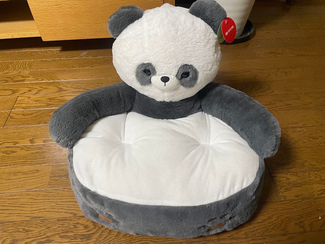 ふわふわパンダさん おすわりクッション 新品未使用 - メルカリ