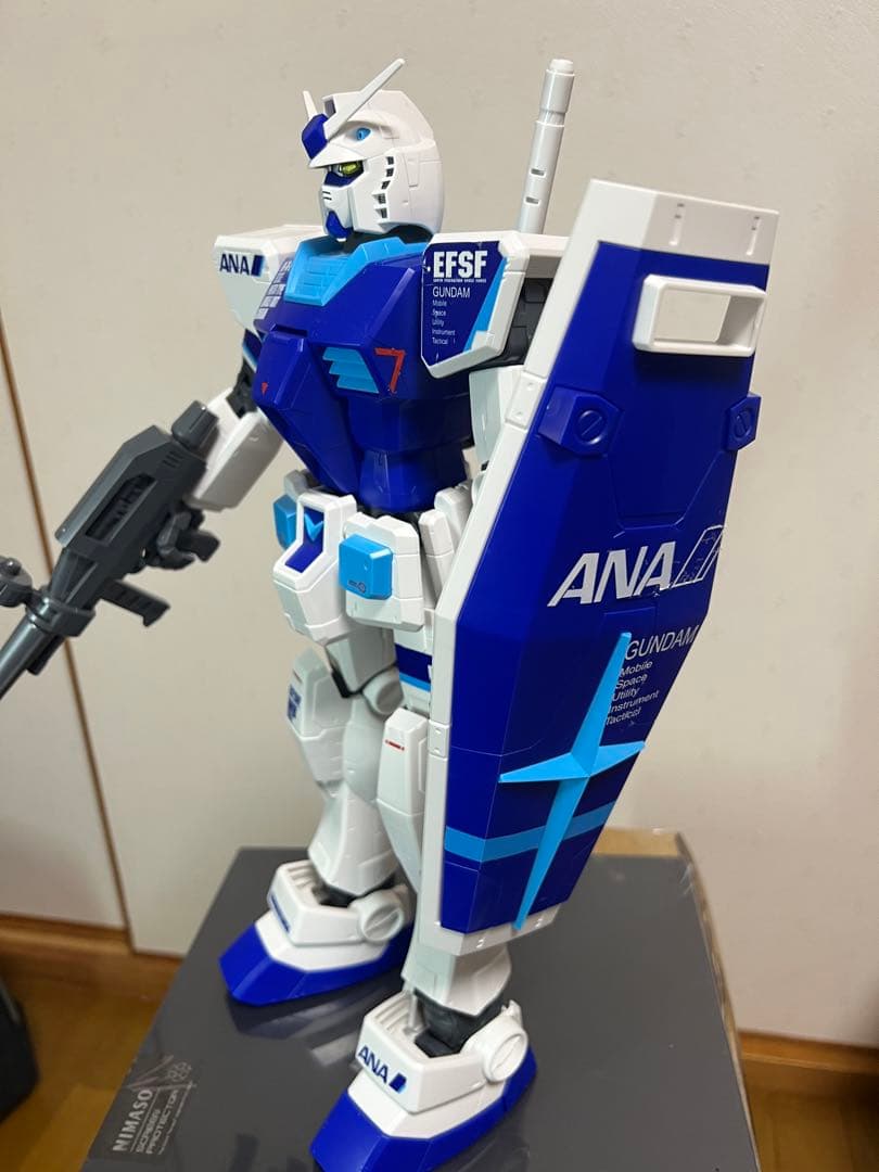メガサイズガンダム ANA オリジナルカラーVer.などANAカラー3体 - メルカリ