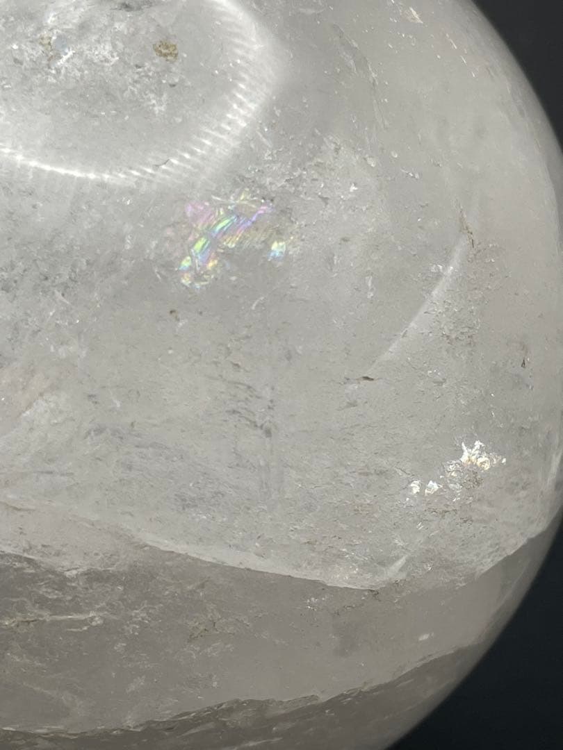 ヒマラヤ水晶】丸玉 虹入り 約92.6㎜ 1136g 台座付き セール開催中！