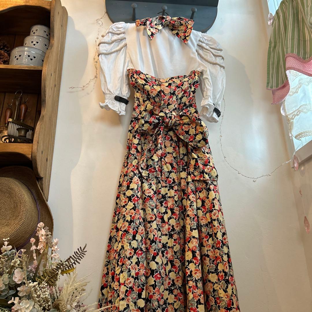 vintage 花柄 エプロンワンピ エプロンドレス ヴィンテージ 薔薇