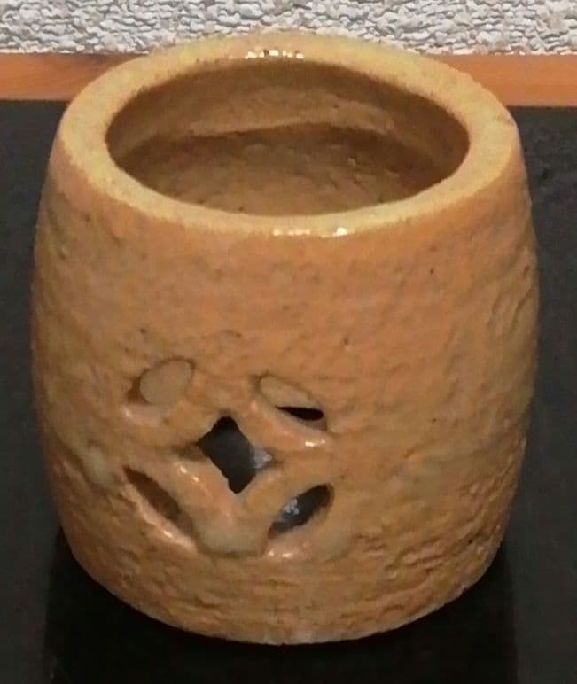 九代 大樋長左衛門作 大樋焼 七宝 透 蓋置 共箱 共布 茶道具