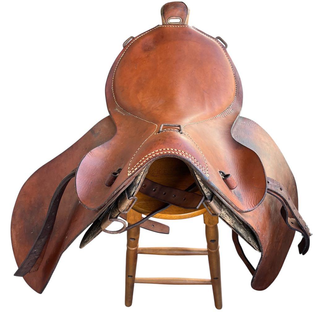 ヴィンテージ 馬 鞍 皮