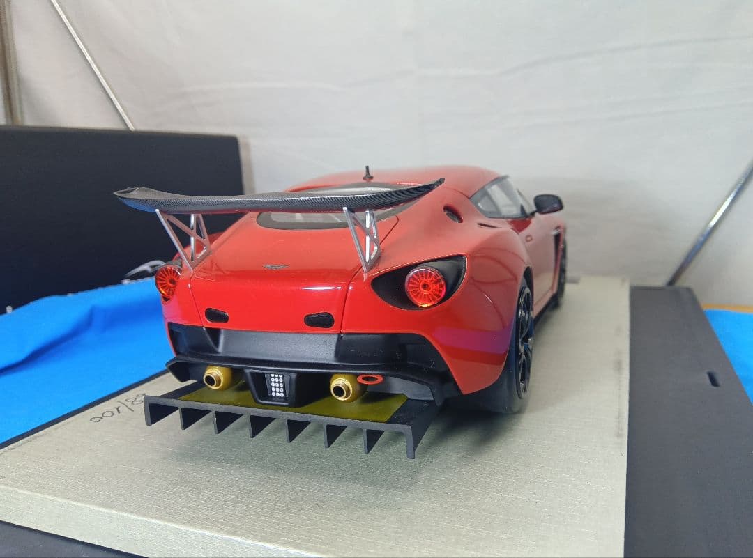 1/18 アストンマーチン V12 zagato テクノモデル 窓浮きあり - メルカリ