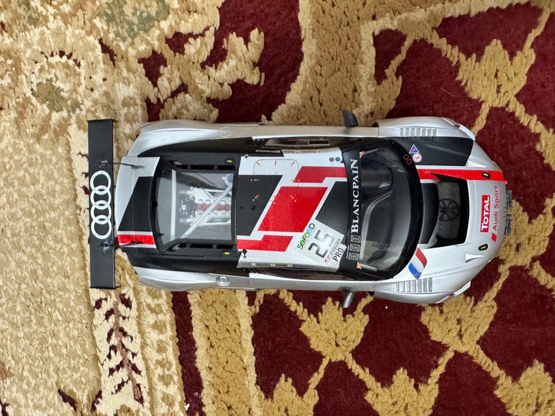 スパーク 1/18 Audi R8 LMS No.25 - メルカリ