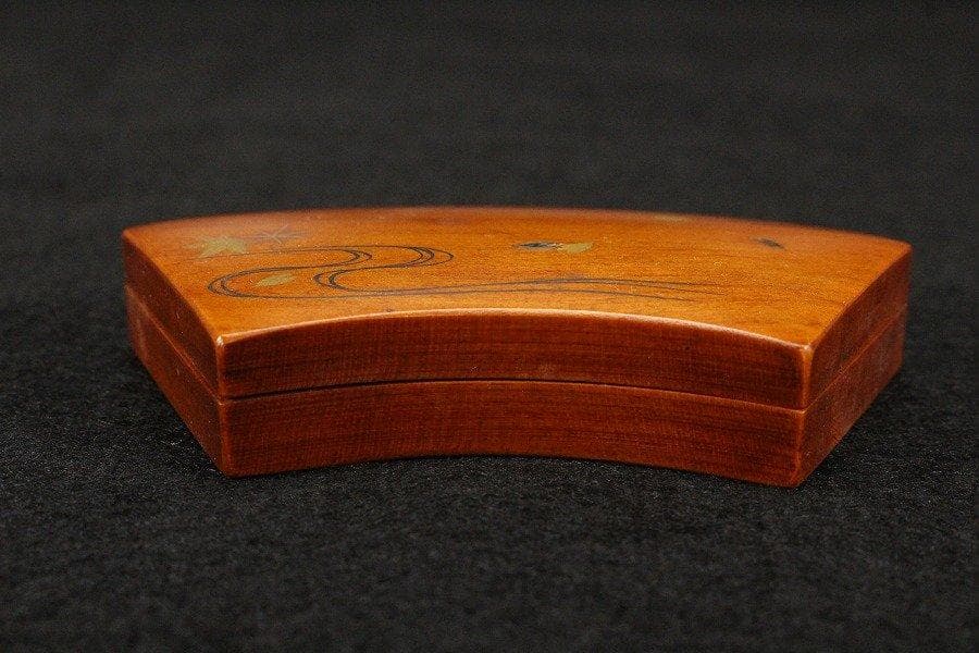 茶道具 春彩流 老梅 扇面香合 塗師 司峰作 共箱 旧家蔵出 - メルカリ
