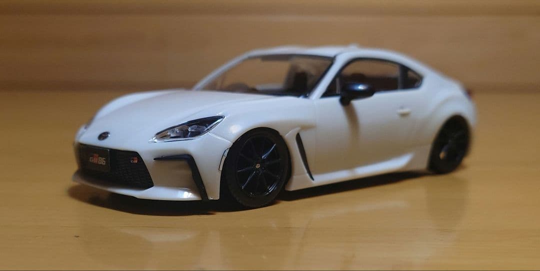 1/32トヨタGR86プラモデル青島文化教材社白色 完成品ミニカー中古品