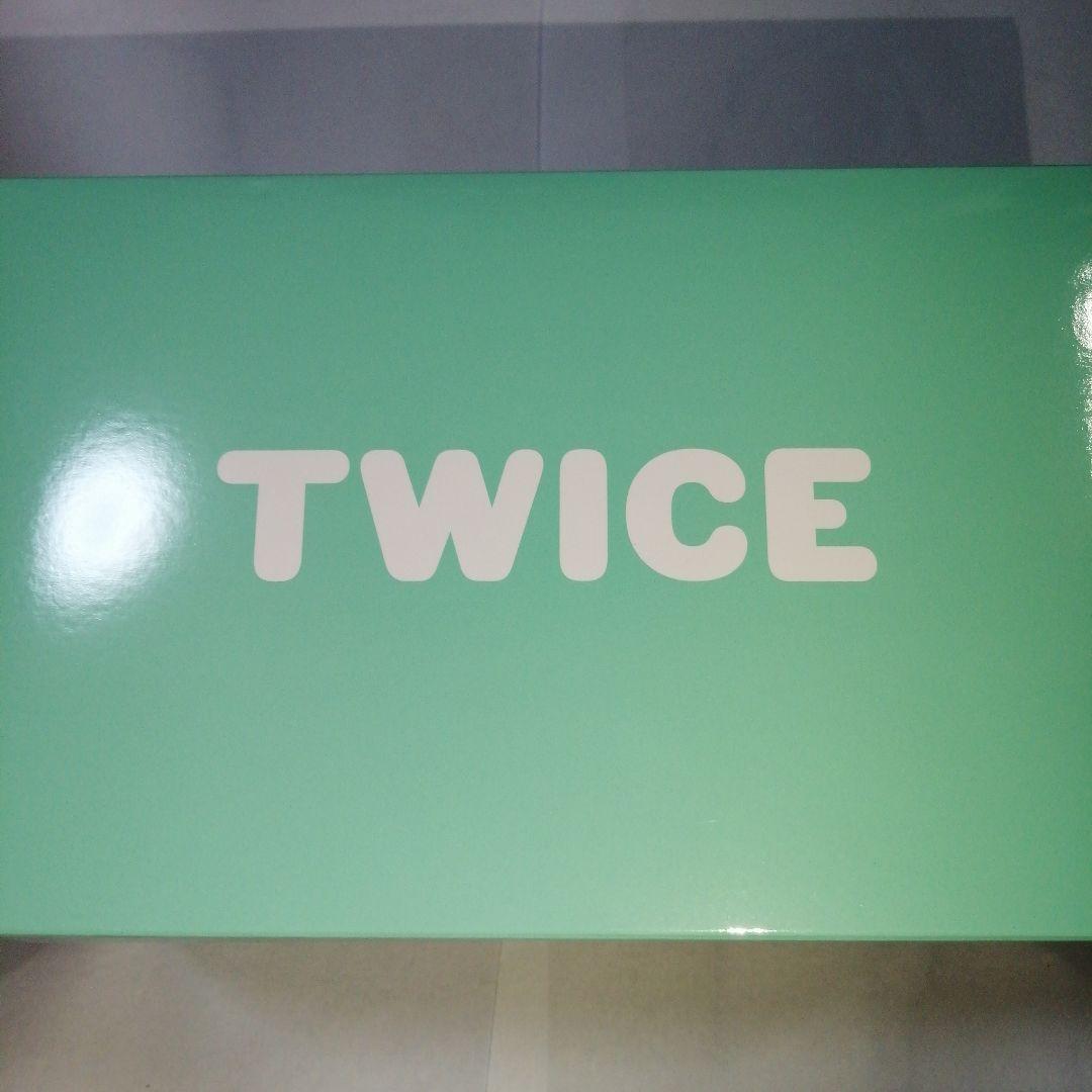 OneMall provides Mercari products: TWICE 8周年 シリコンライト ミナ