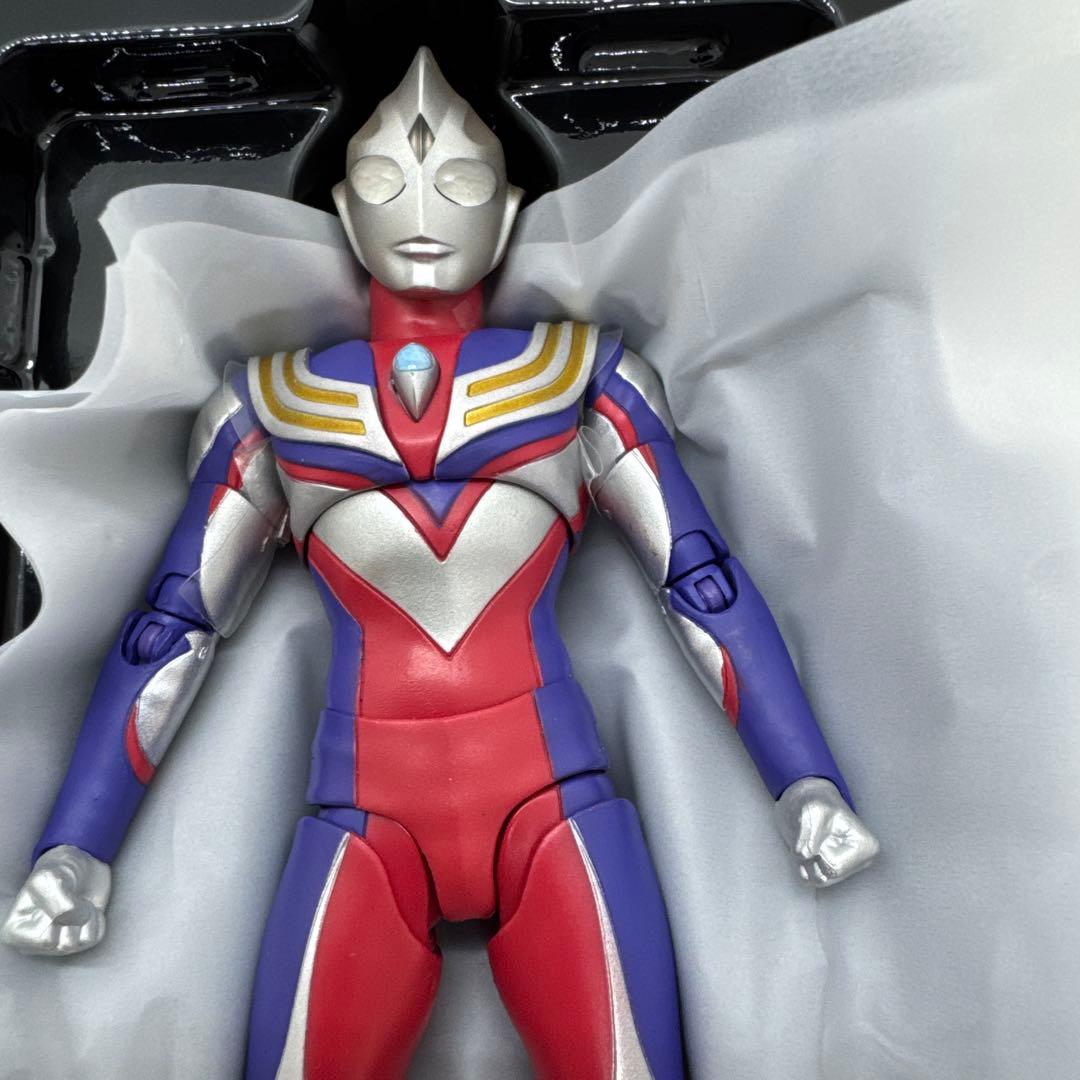 S.H.Figuarts 真骨彫製法 ウルトラマンティガ　初回特典付