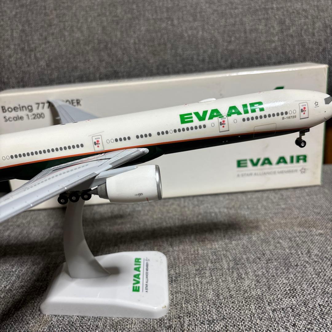エバー航空Boeing 777-300ER 模型 1/200スケール - メルカリ