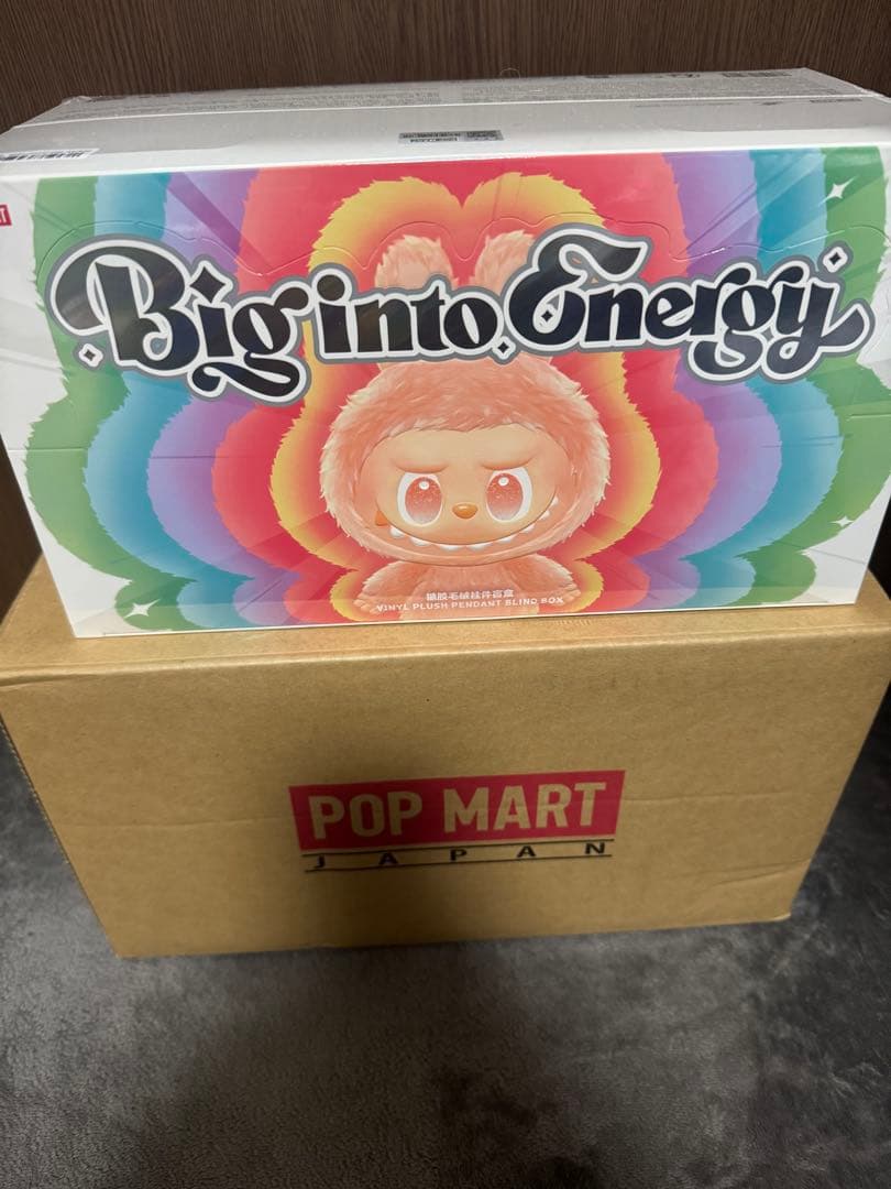 ラブブLabubu Big into Energy アソートボックス6個入 1箱 - メルカリ