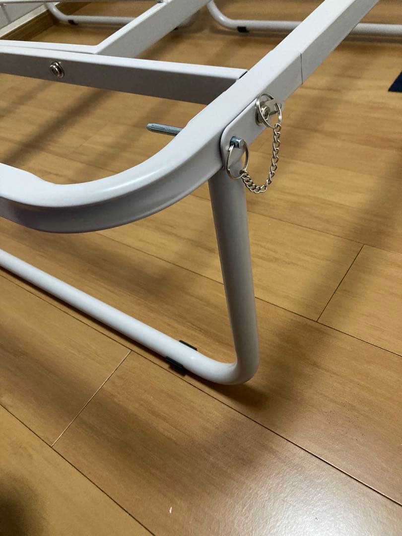 未使用・組立済み完成品】新生活に！折り畳みダブルベッド(ミルキー