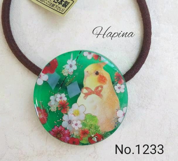 インコちゃんラウンドレジンヘアゴム｜お花の中のインコちゃんラウンド