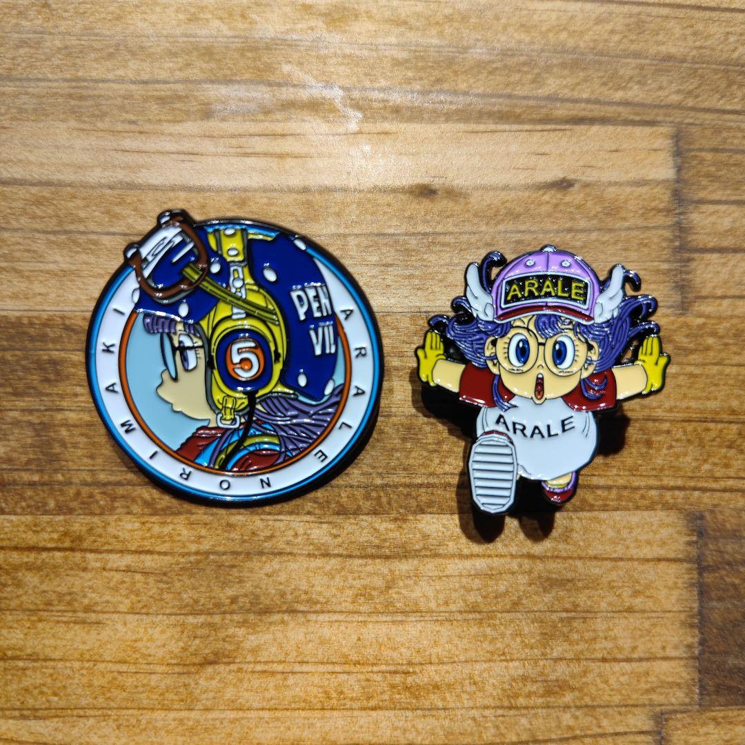 Dr.スランプアラレちゃん ピンバッジ2個セット - メルカリ