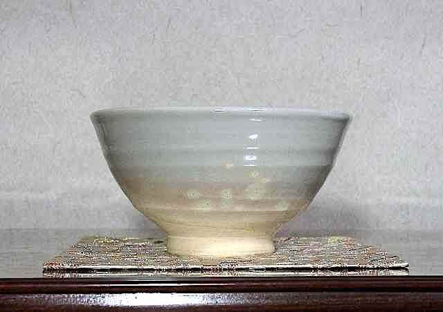 鹿背山焼　七十四代 松林豊斎 作　茶碗　共箱　無傷。 栗山園オンライン通販部 / 【出物】 朝日焼鹿背茶碗 14代朝日豊斎