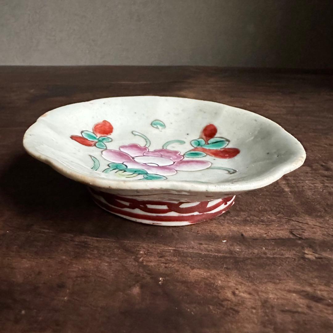 希少】清朝期 粉彩 花の図 輪花皿 台皿 小皿 中国古玩 中国美術 骨董品