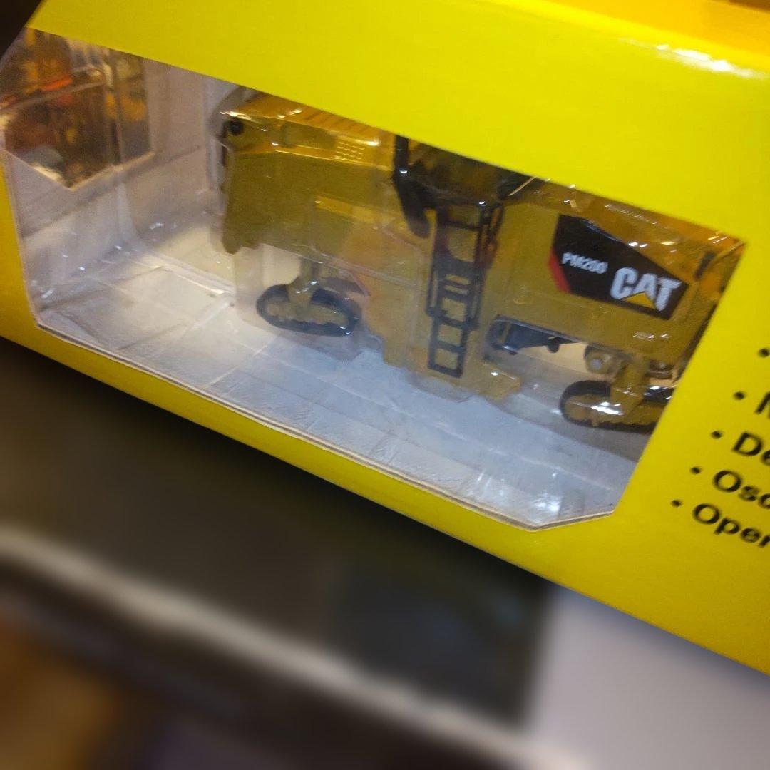 キャタピラー建機 CAT PM200 COLD PLANER 1/50 Caterpillar PM200 Cold