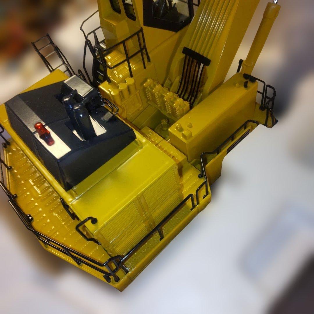 コマツ建機 PC2000-8 BACKHOE 1/50 - メルカリ