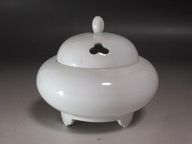 ☆ 井上萬二 白磁香炉 雰囲気ある一品☆x382 - メルカリ