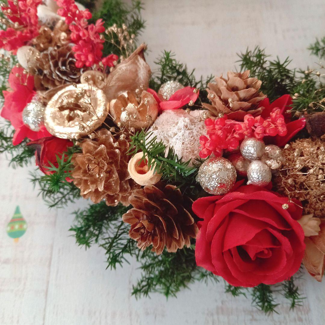 わりと大きめ⸜❤︎⸝‍真っ赤なバラのキラキラクリスマスリース
