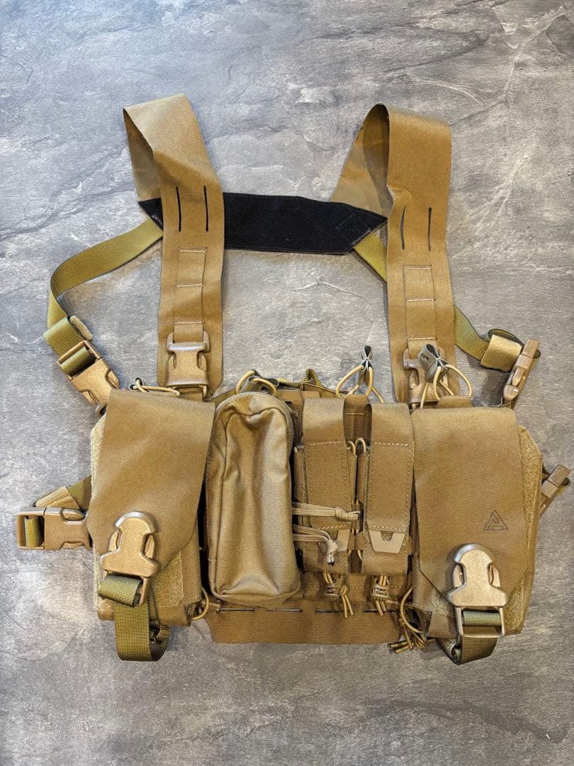 個人装備 takk Tasmanian Tiger チェストリグ MKII サイドポケット付き G36・HK417他