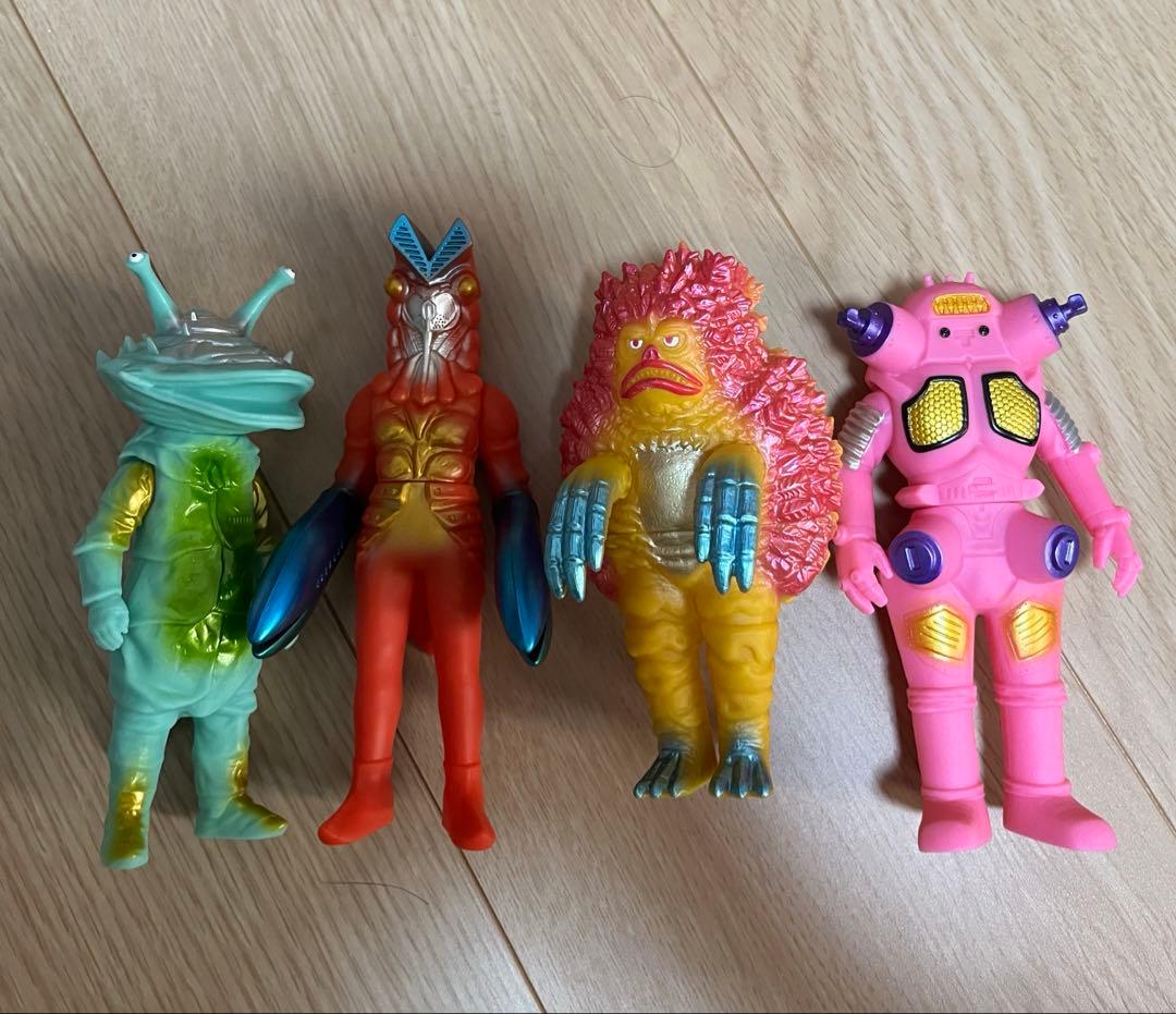 PPIH ドンキ限定 KAIJU COLORS 4体セット　ソフビ PPIH限定】KAIJU COLORS 2｜ウルトラマンおもちゃウェブ｜バンダイ公式