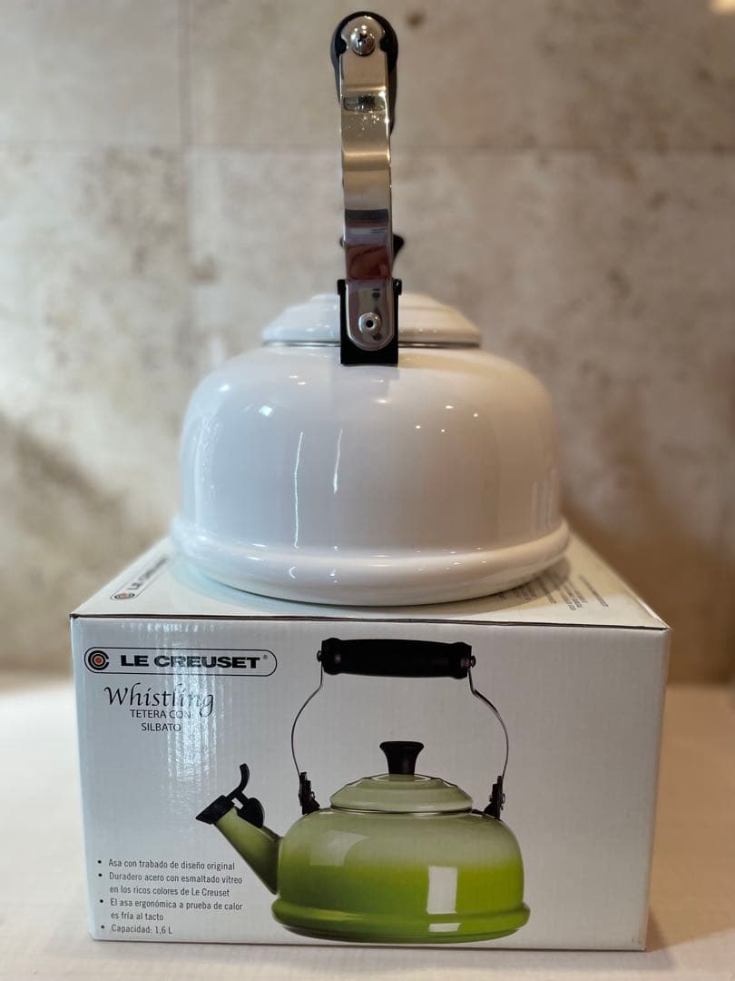 staub スクエアティーポットピメントteapot ケトルトリベット付き