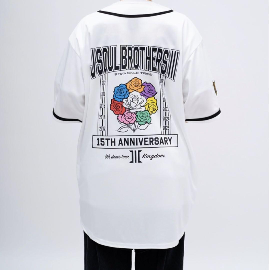 LIVE TOUR 2025 KINGDOM ベースボールシャツ/WHITE - メルカリ