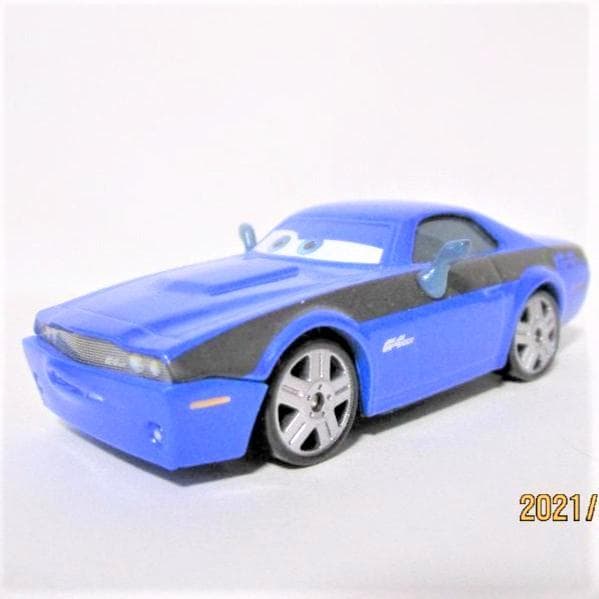 ロッド・トルク・レッドライン カーズ2 マテル製 ミニカー - メルカリ