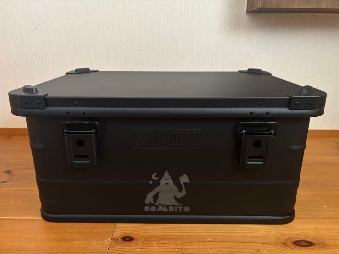 アルミコンテナ　SOMABITO AL BOX 脚なし　スタッキング可能 アルミコンテナ SOMABITO AL BOX 脚なし スタッキング可能 - メルカリ