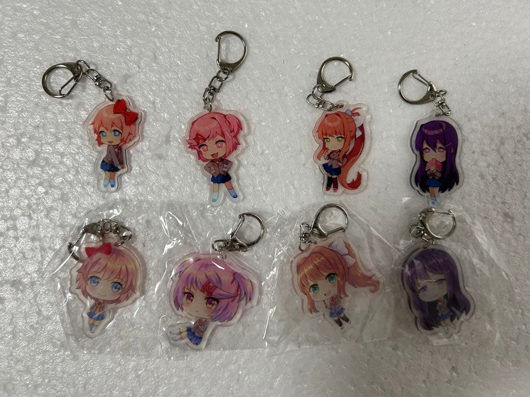 ドキドキ文芸部 アクリルキーホルダー 8種セット ナツキ ユリ モニカ