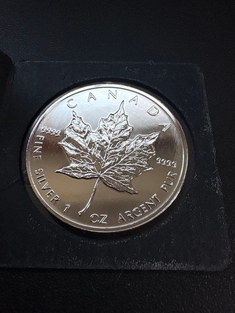 1997年 カナダ メイプルリーフ 銀貨 1オンス - メルカリ