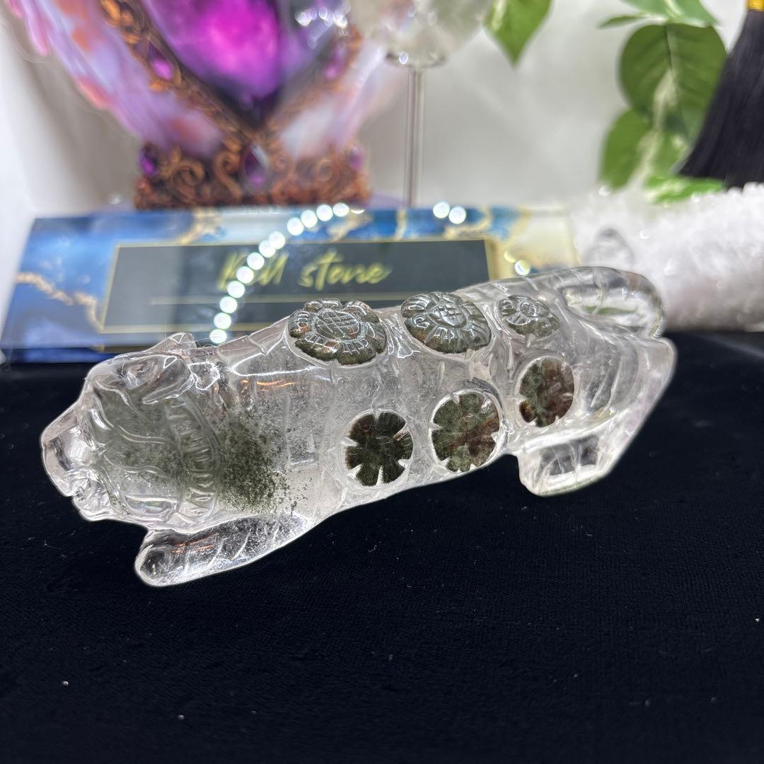 水晶ガーデン♡手彫りタイガー♡虎♡No.1032 楽天市場】【数量限定】【希少】【風水アイテム】水晶 虎 約70mm 彫刻