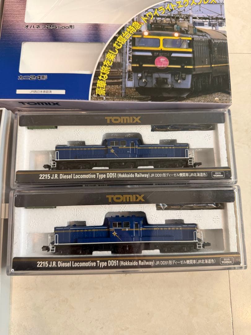 TOMIX 92240-92242トワイライトエクスプレス 11両+DD512両 - メルカリ