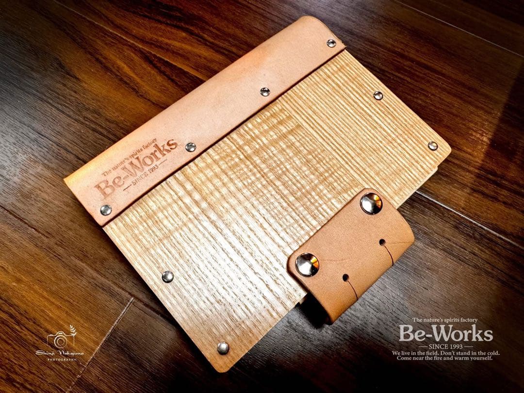 木と本革Be-Works 「Be-book 」ヌメ革突板システム手帳 - メルカリ