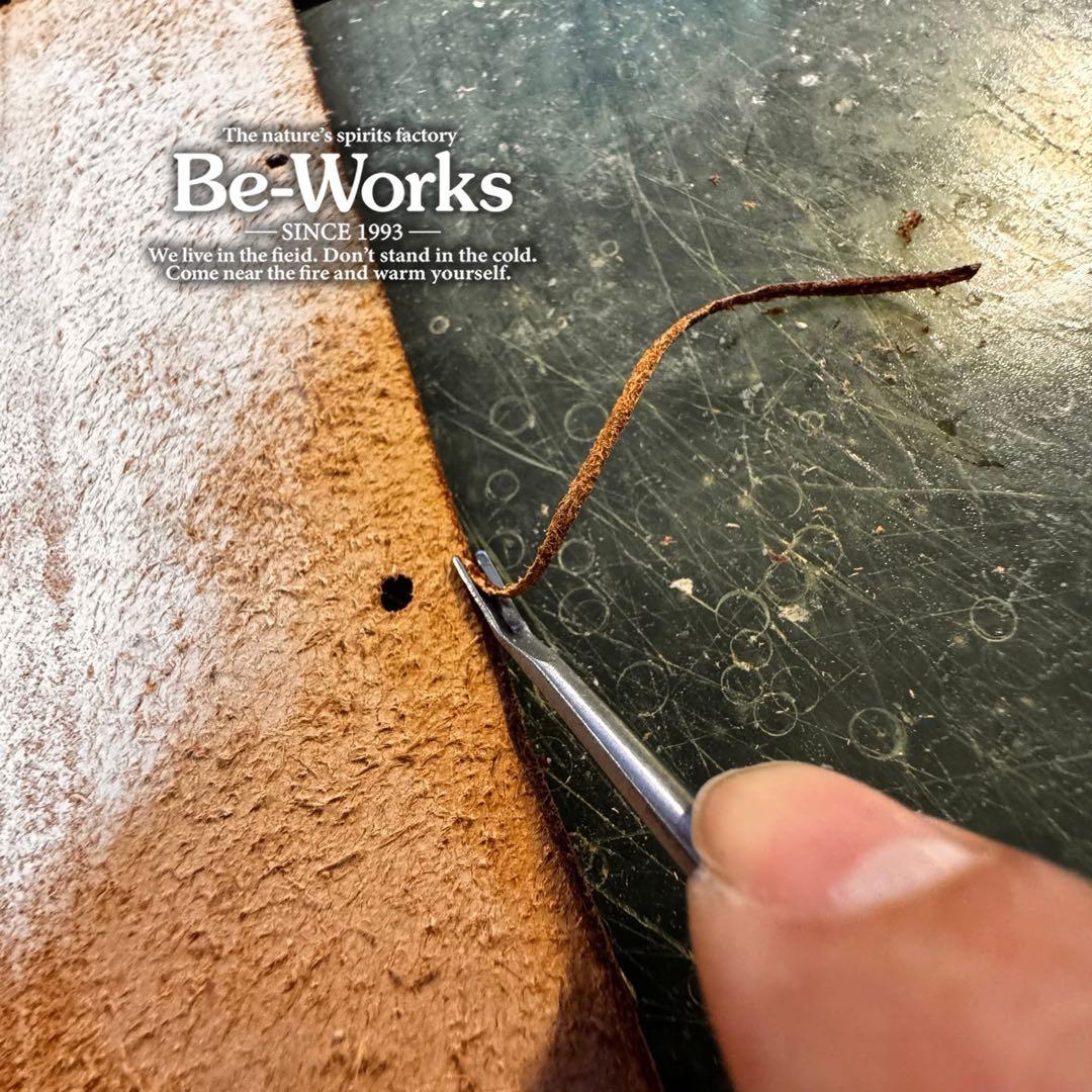 木と本革Be-Works 「Be-book 」ヌメ革突板システム手帳 - メルカリ