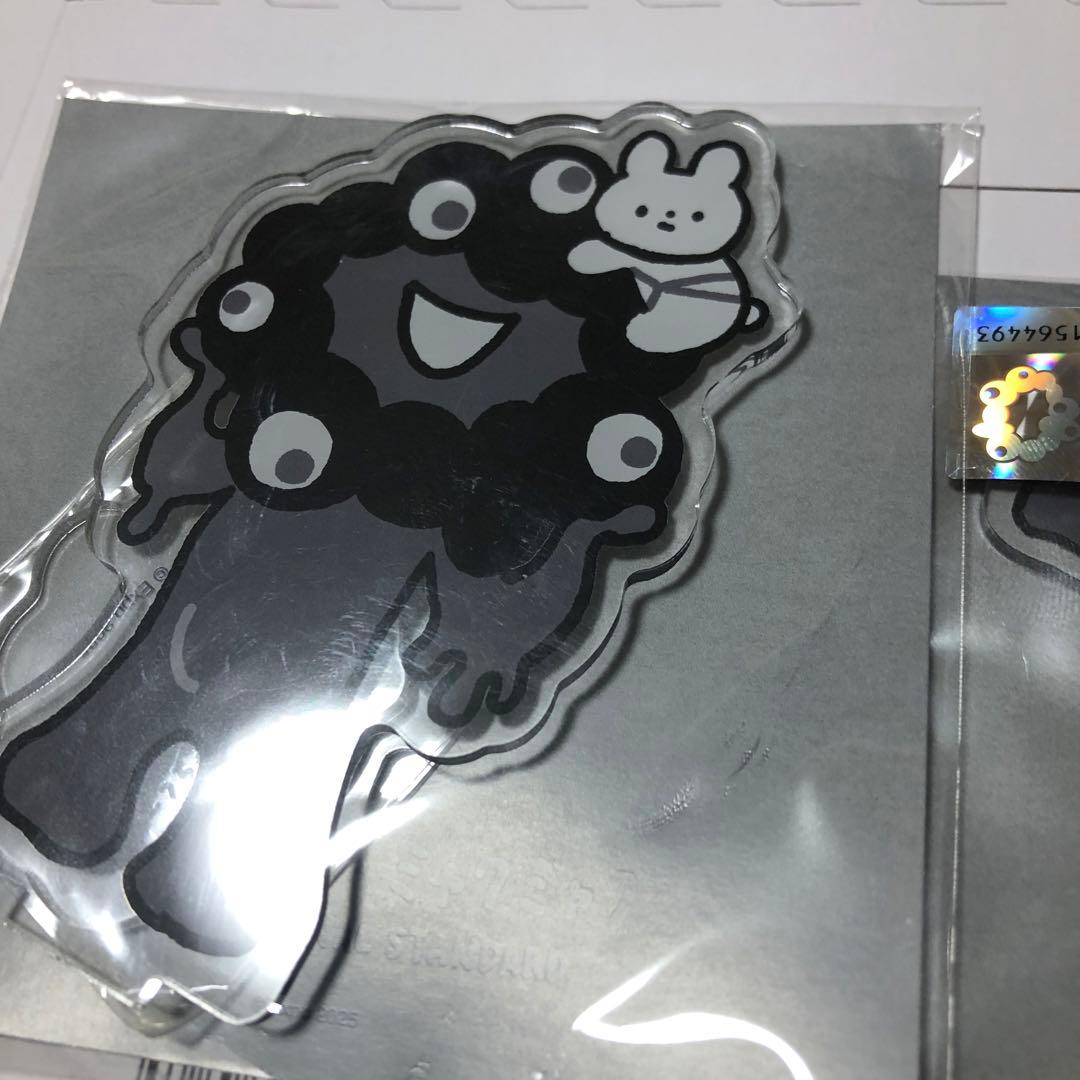 ミャクミャク きっこうちゃん 缶バッジ 3個セット 黒 - メルカリ