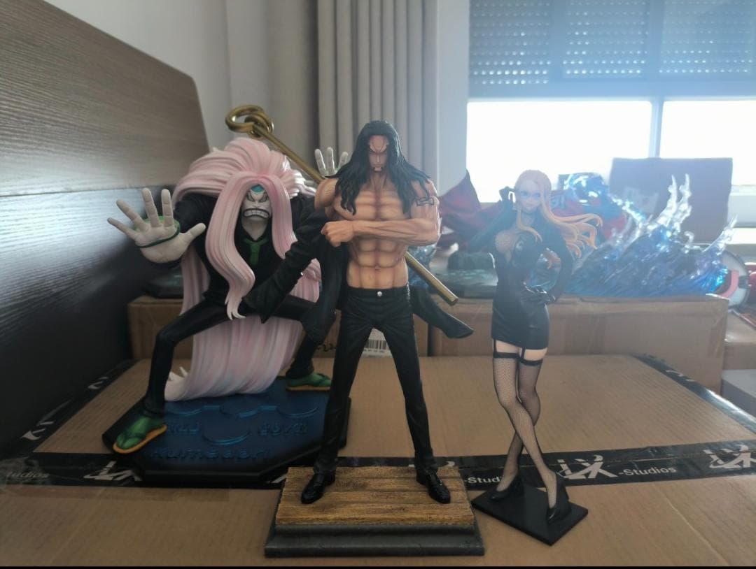 ワンピース Black クマドリ ガレージキット ガレキ スタチュー