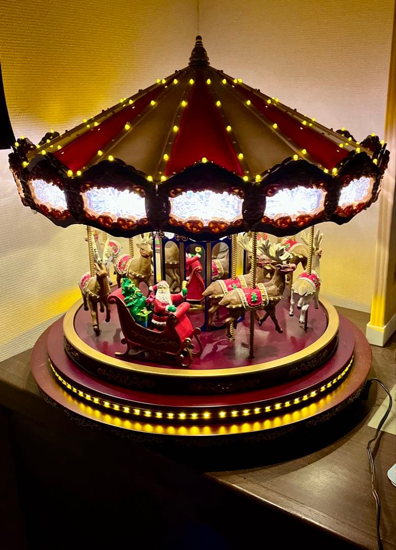 ミスタークリスマス デラックスカルーセル メリーゴーランド　ミュージック 17 in. Deluxe Christmas Carousel - Santa | Reindeer | Musical