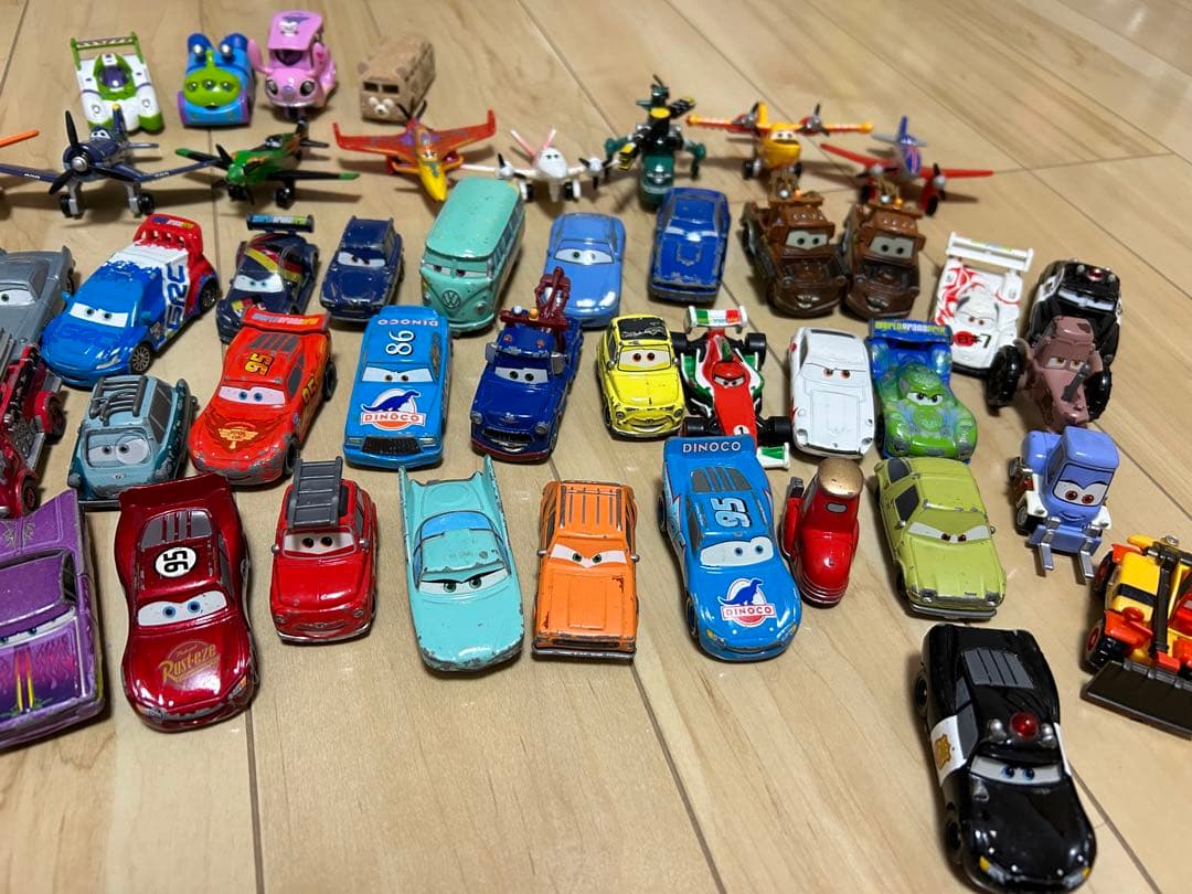 レア！カーズ プレーンズ ディズニー トミカまとめ売り - メルカリ